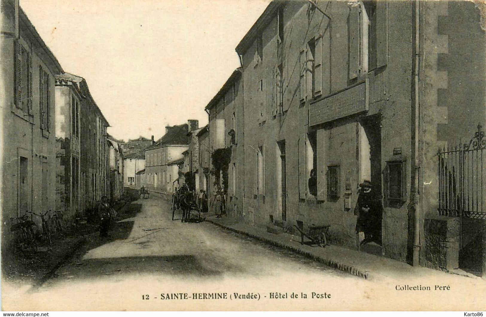 Ste Hermine * Rue Et Hôtel De La Poste * Attelage - Sainte Hermine