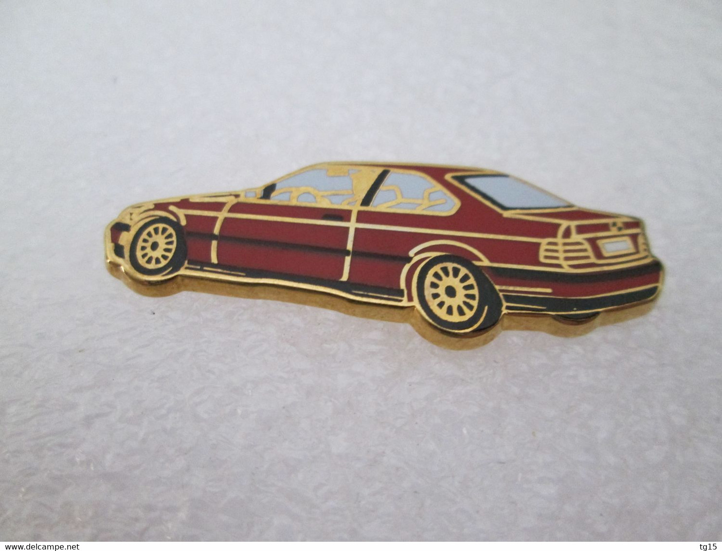 PIN'S   BMW   SERIE 3   E 36     ARTHUS BERTRAND - BMW