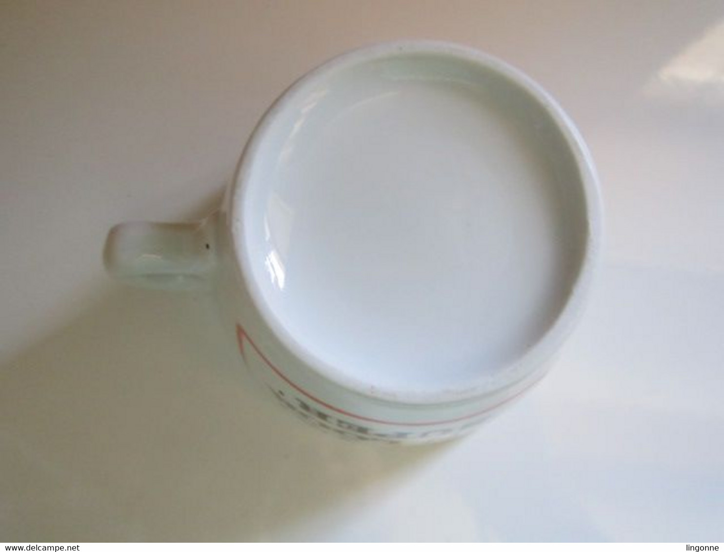 Tasse MOI J'AI UN LOOK SUPER Haut 7,5 Cm Env Poids 371 Grammes - Tasas