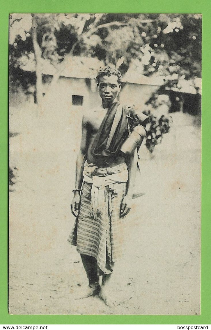 Timor - Tipos E Costumes - Traje - Ethnic - Ethnique - Osttimor
