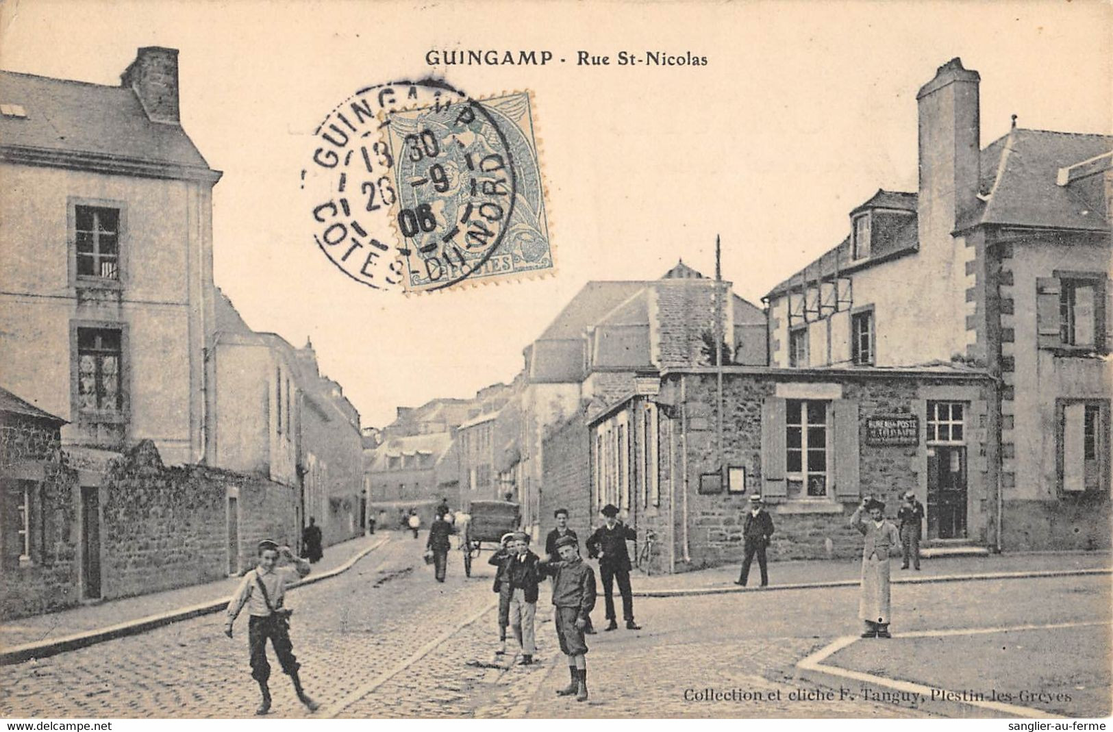 CPA 22 GUINGAMP RUE SAINT NICOLAS - Guingamp