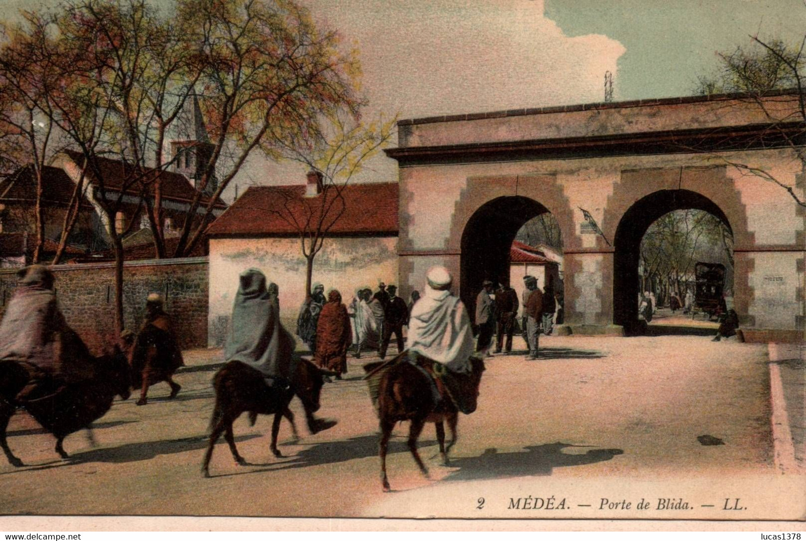 MEDEA / PORTE DE BLIDA / ANIMEE - Médéa