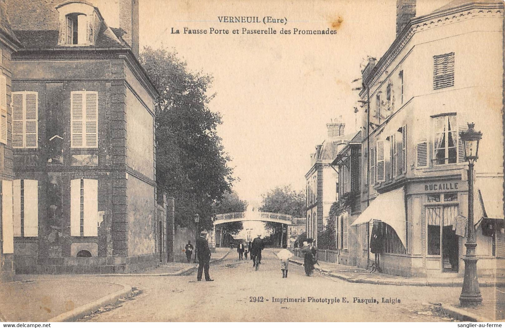 CPA 27 VERNEUIL LA FAUSSE PORTE ET PASSERELLE DES PROMENADES - Verneuil-sur-Avre