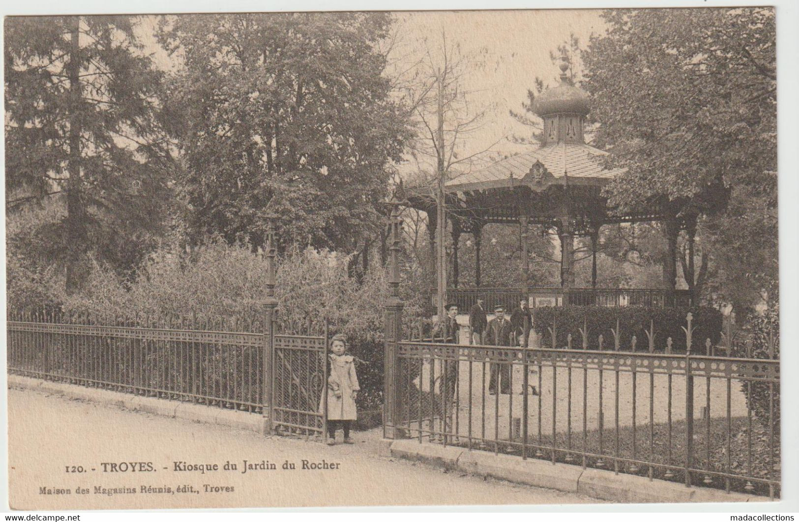 TROYES (10 - Aube)  Kiosque Du Jardin Du Rocher - Troyes