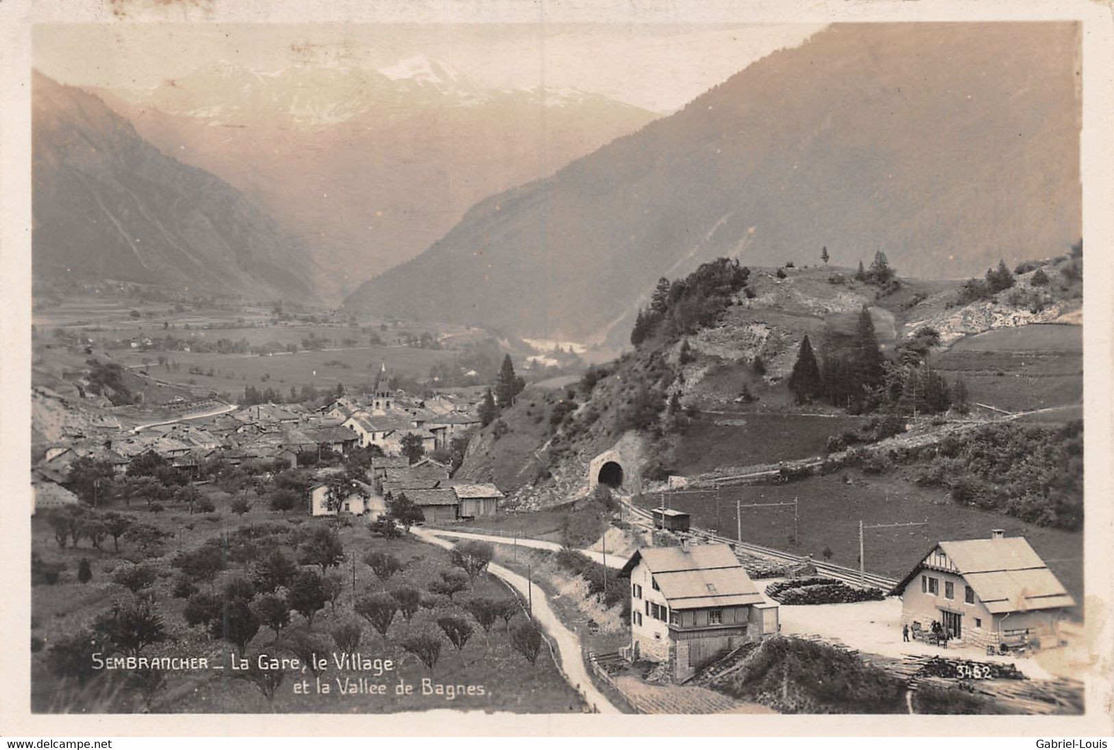 Sembrancher La Gare Et Le Village Et La Vallée De Bagnes - Train - Bagnes