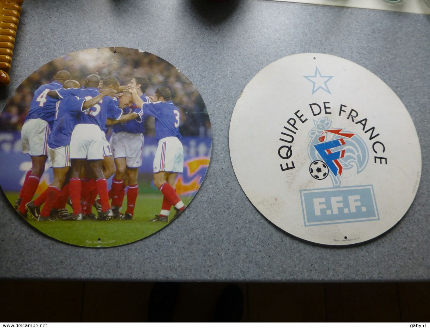 FOOTBALL Coupe Du Monde 1998, équipe De France, Grand Carton Publicitaire Recto-verso ; GR02 - Other & Unclassified