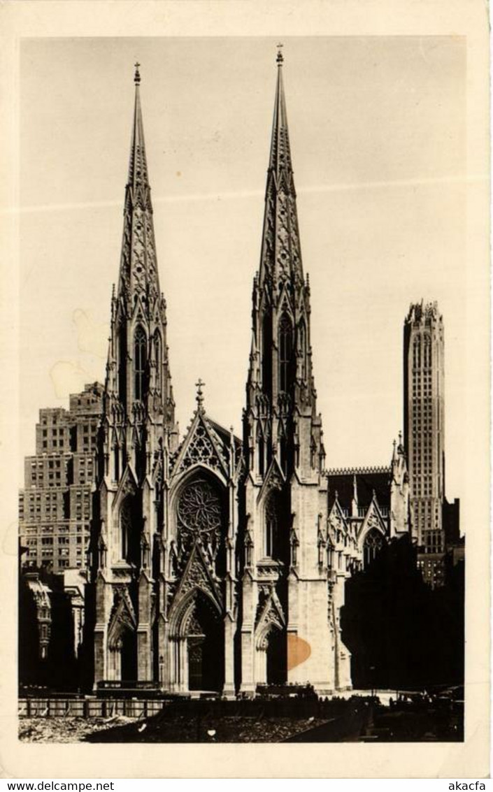 CPA AK St. Patrick's Cathedral NEW YORK CITY USA (769925) - Churches