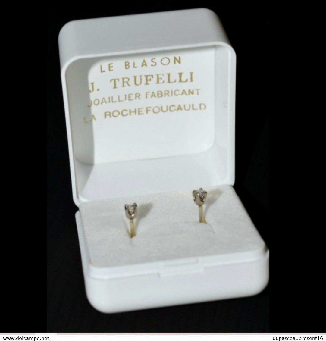 JOLIE PAIRE De BOUCLES D'OREILLES OR Poinçon Tête D'aigle DIAMANTS 0,20 Carats - Diamant