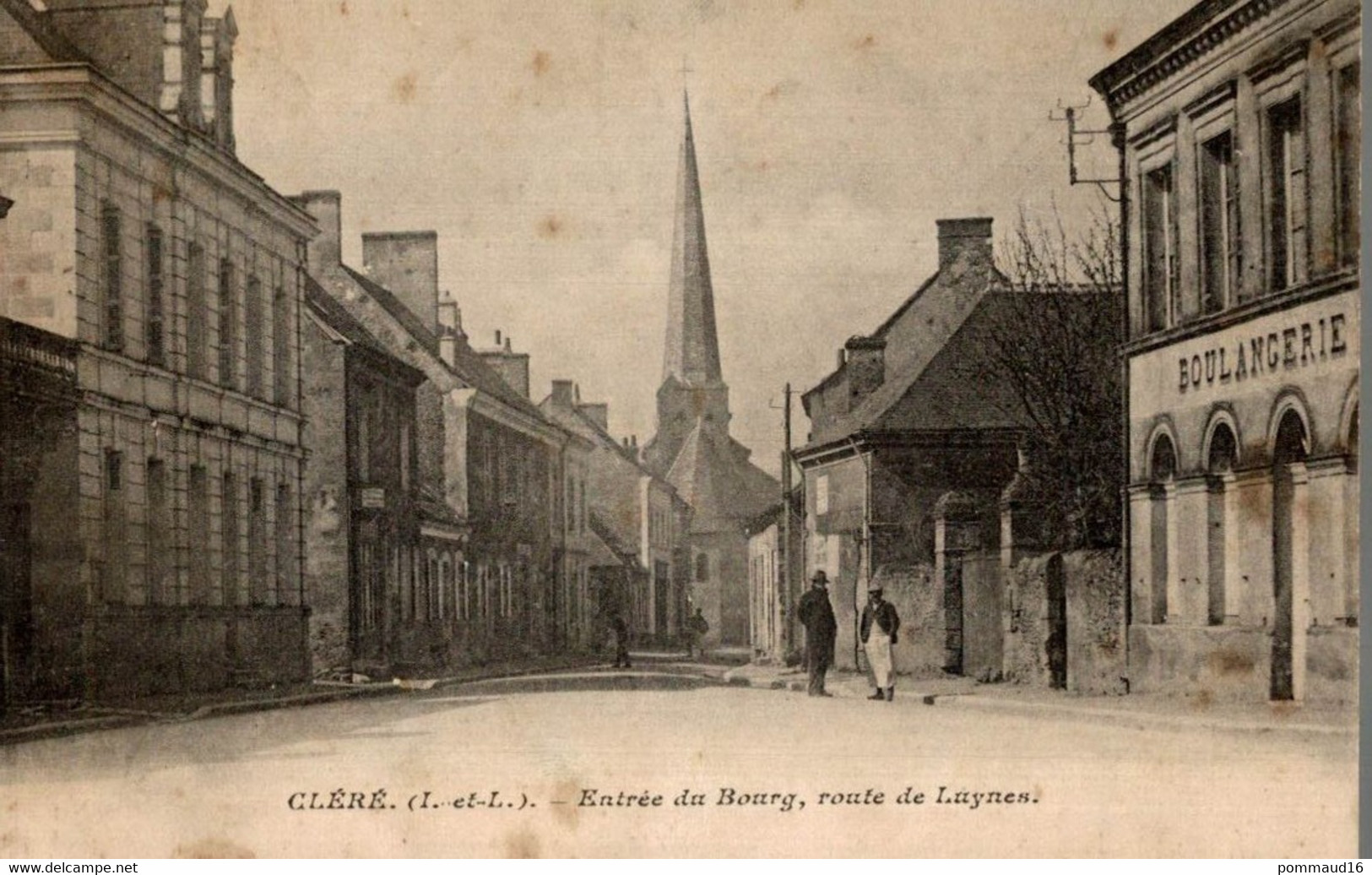 CPA Cléré Entrée Du Bourg Route De Luynes - Animée - Cléré-les-Pins