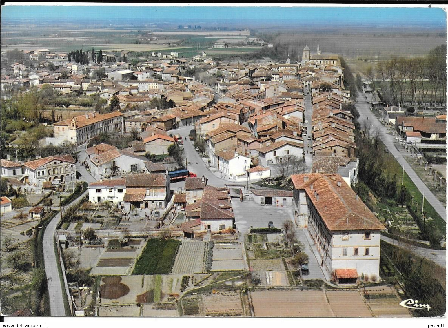 VERDUN Sur GARONNE  (T. Et G.)  Vue Générale - Gendarmerie - Verdun Sur Garonne