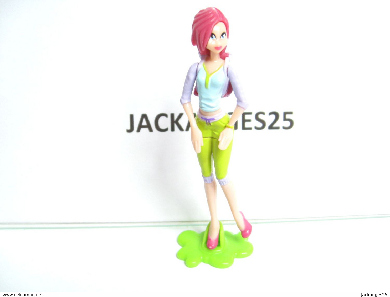 KINDER MPG DE 108  WINX CLUB ITALIE SANS 3D  2009 / 2010  + BPZ - Familles