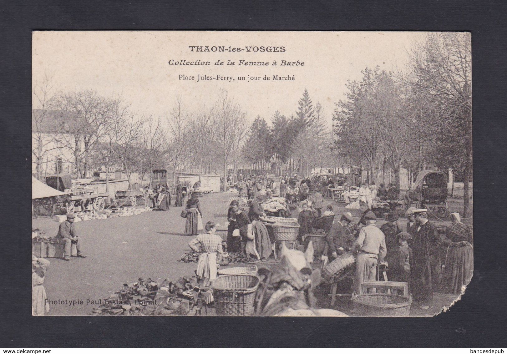Thaon Les Vosges Place Jules Ferry Un Jour De Marché ( Collection De La Femme à Barbe En L'état  47212 ) - Thaon Les Vosges