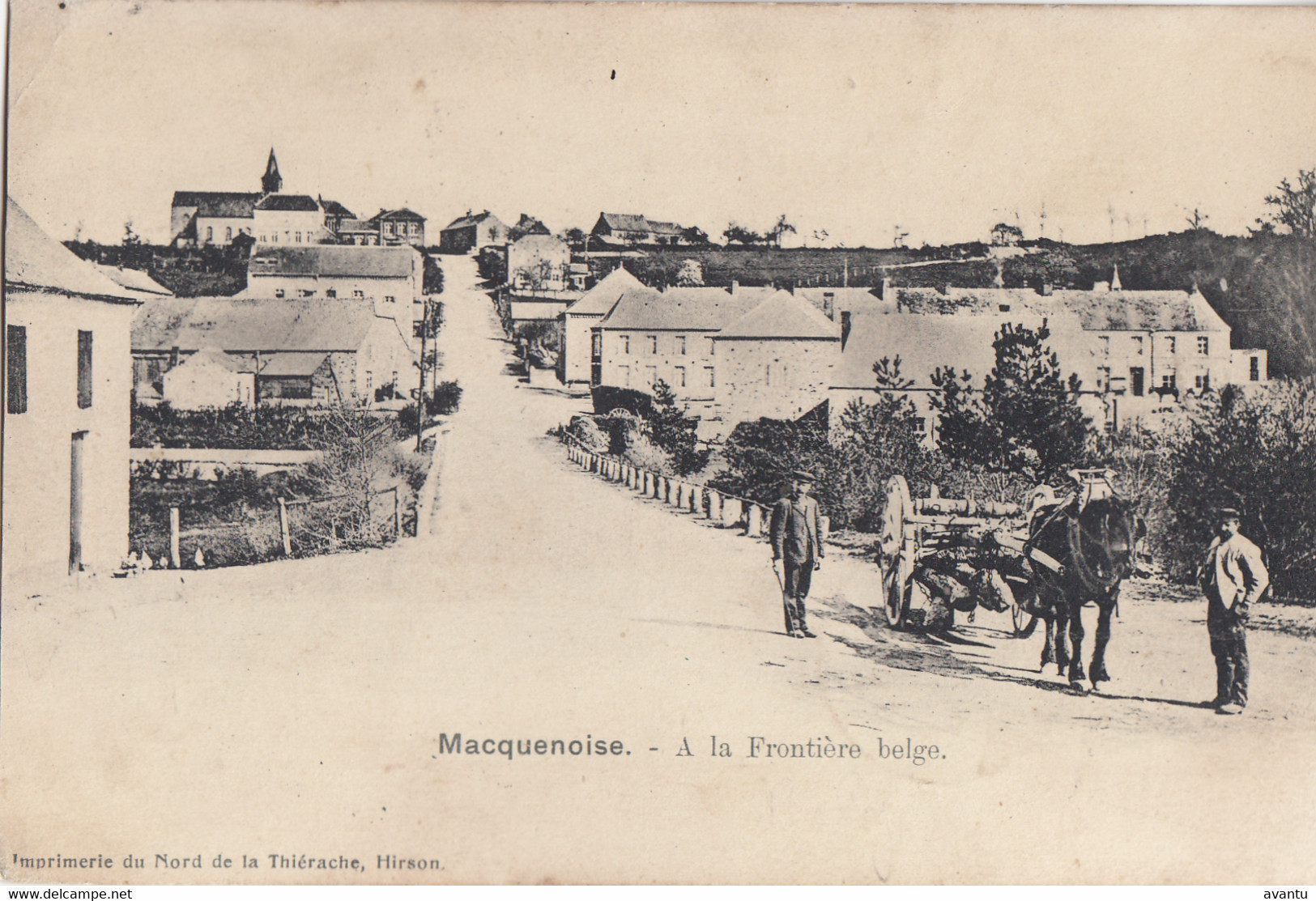 MACQUENOISE / LA FRONTIERE BELGE / ATTELAGE  1915 - Momignies