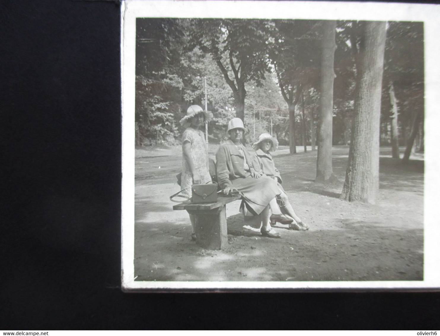 VUE STEREOSCOPIQUE SUR VERRE (M2105) BELGIQUE ARDENNES Années 30 (3 Vues) SPA Et Région A - Stereoscopic