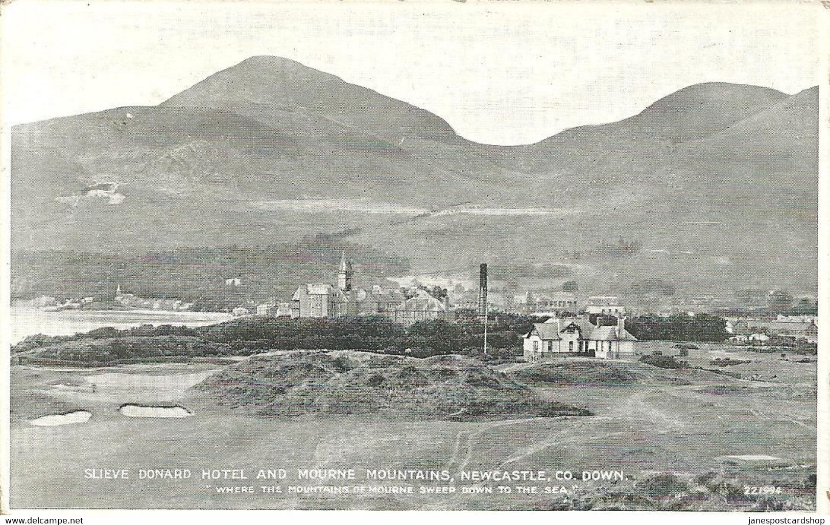 SLIEVE DONARD HOTEL AND MOURNE MOUNTAINS - NEWCASTLE - CO. DOWN - GOOD NEWCASTLE POSTMARK 1934 - Down