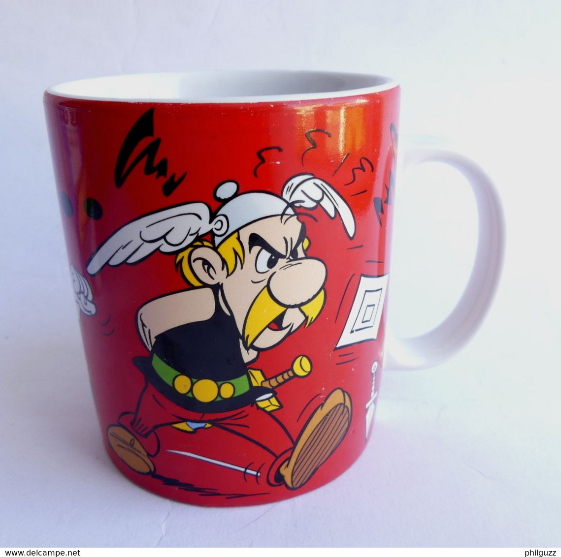 MUG TASSE EN FAIENCE BLEU PARC ASTERIX 2007 ASTERIX - El Arte De La Mesa