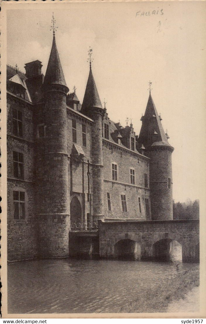 Quiétude - Château De Fallais - Entrée Principale - Braives