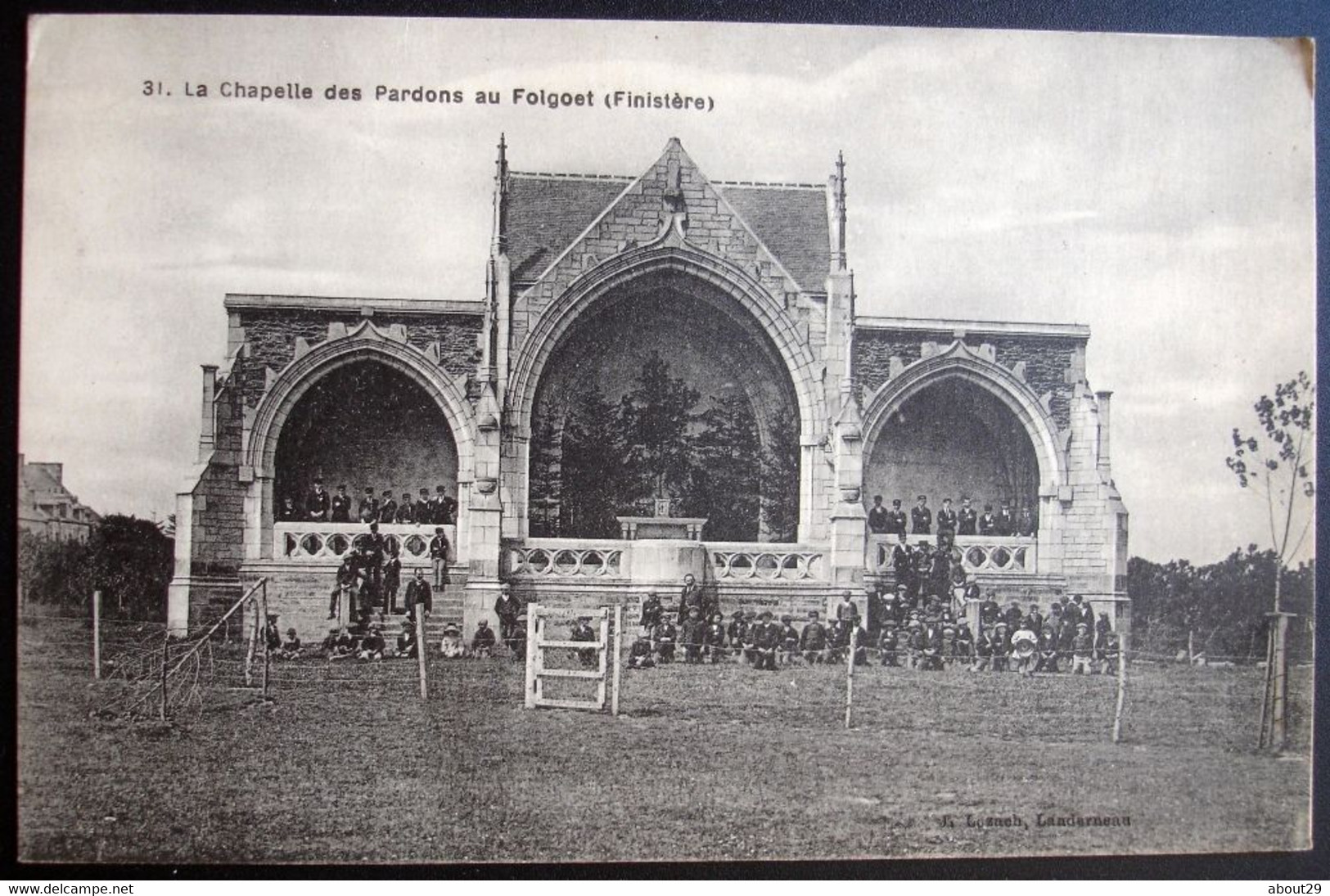 CPA 29 LE FOLGOET - Pardon à La Chapelle : Un Groupe D'enfants à Genoux - Lozach 31 -  Réf. I 39 - Le Folgoët