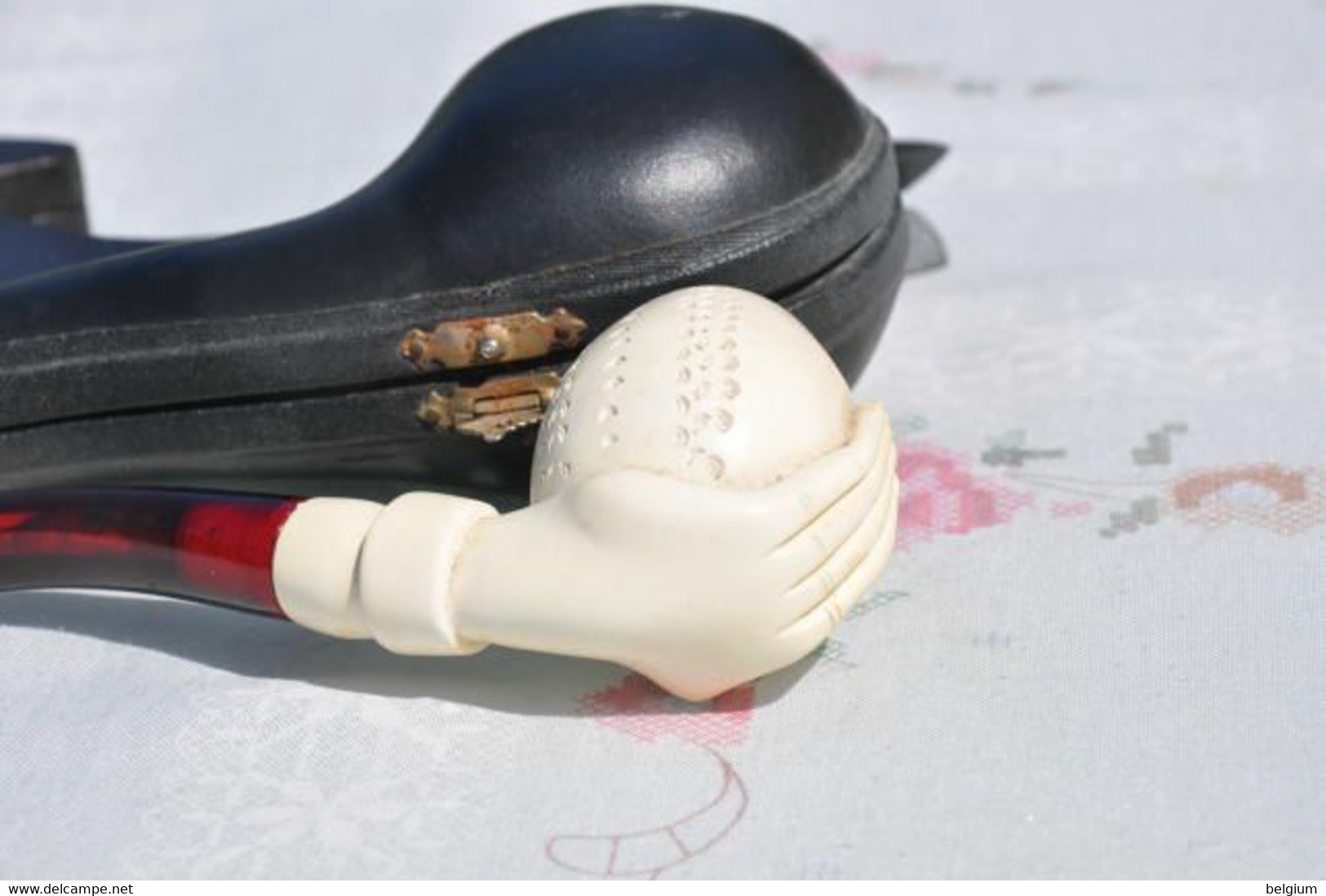 Pipe Foyer Main Dans Son étui - Meerschaumpfeifen