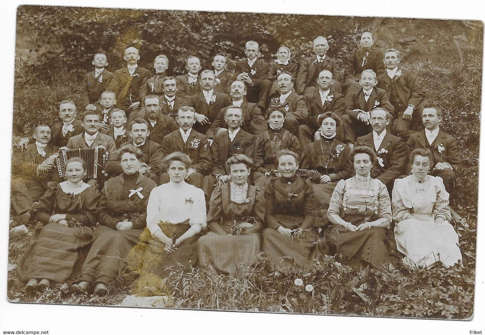 - 1202  -     ELSENBORN    BUTGENBACH   SOUBRODT   Ou  Environs  Groupe De Danse  Accordeons!!    Photo Carte  Herld - Elsenborn (camp)