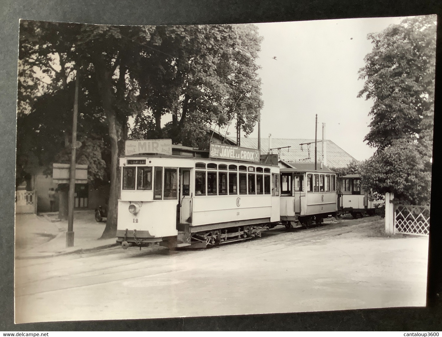 Photographie Originale De J.BAZIN Numérotée : Tramways De FONTAINEBLEAU ( Gare De Fontainebleau  ) En 1953 - Eisenbahnen