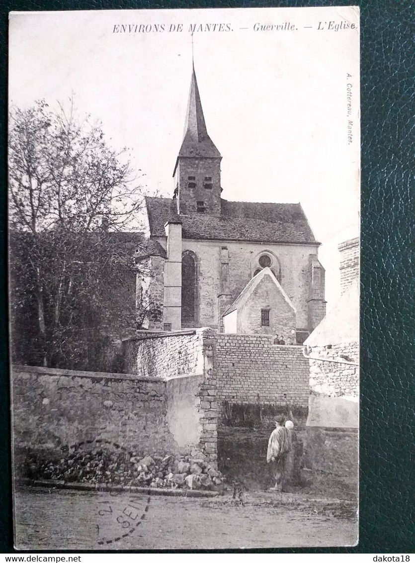 78 ,  Guerville , Le Centre Et L'église En 1908 - Guerville