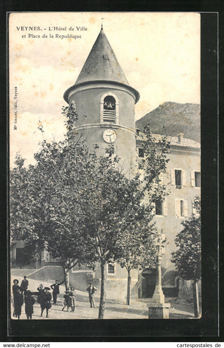 CPA Veynes, L`Hôtel De Ville Et Place De La Republique - Andere & Zonder Classificatie