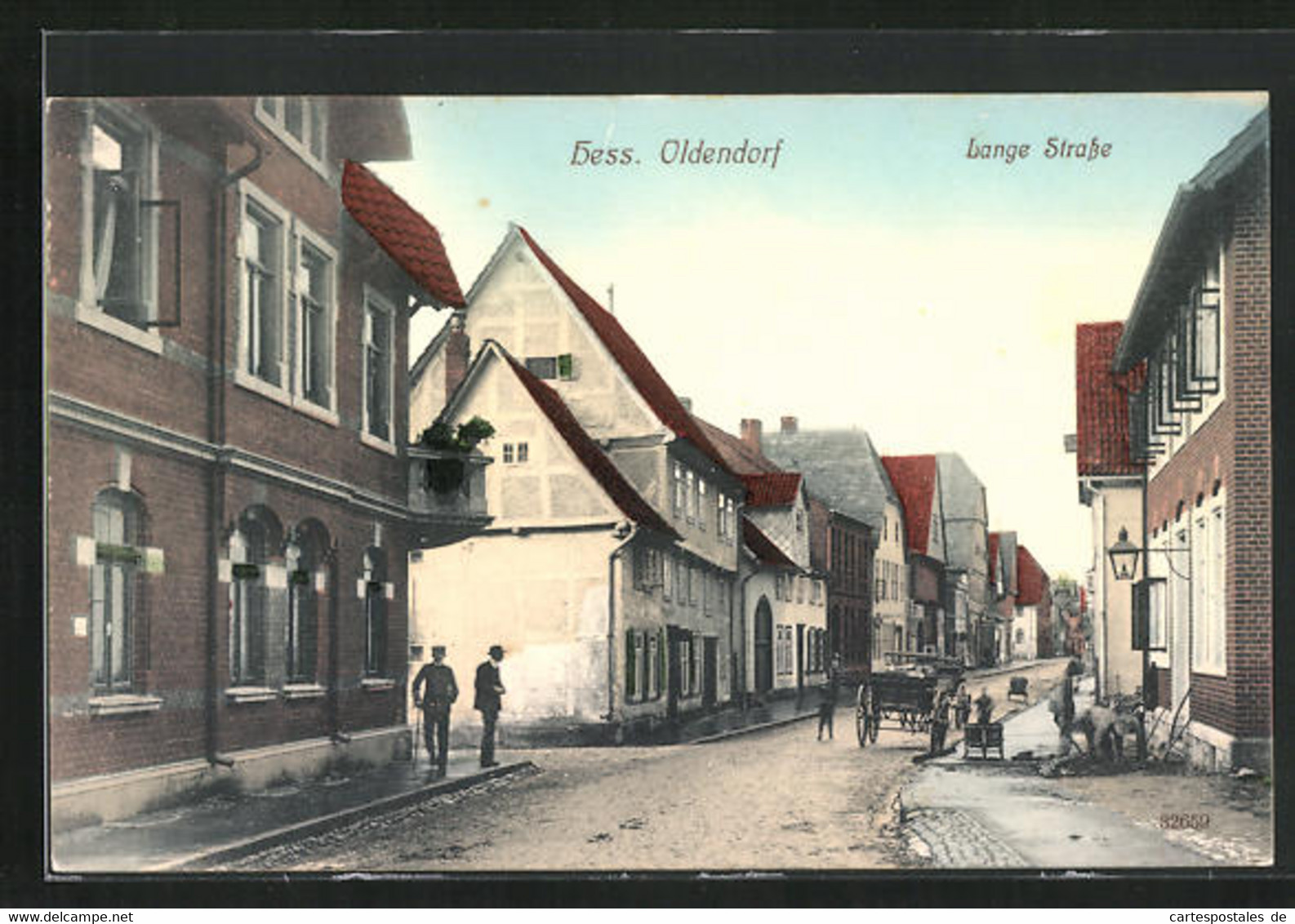 AK Hess. Oldendorf, Langestrasse Mit Gebäudezeile - Hessisch-Oldendorf