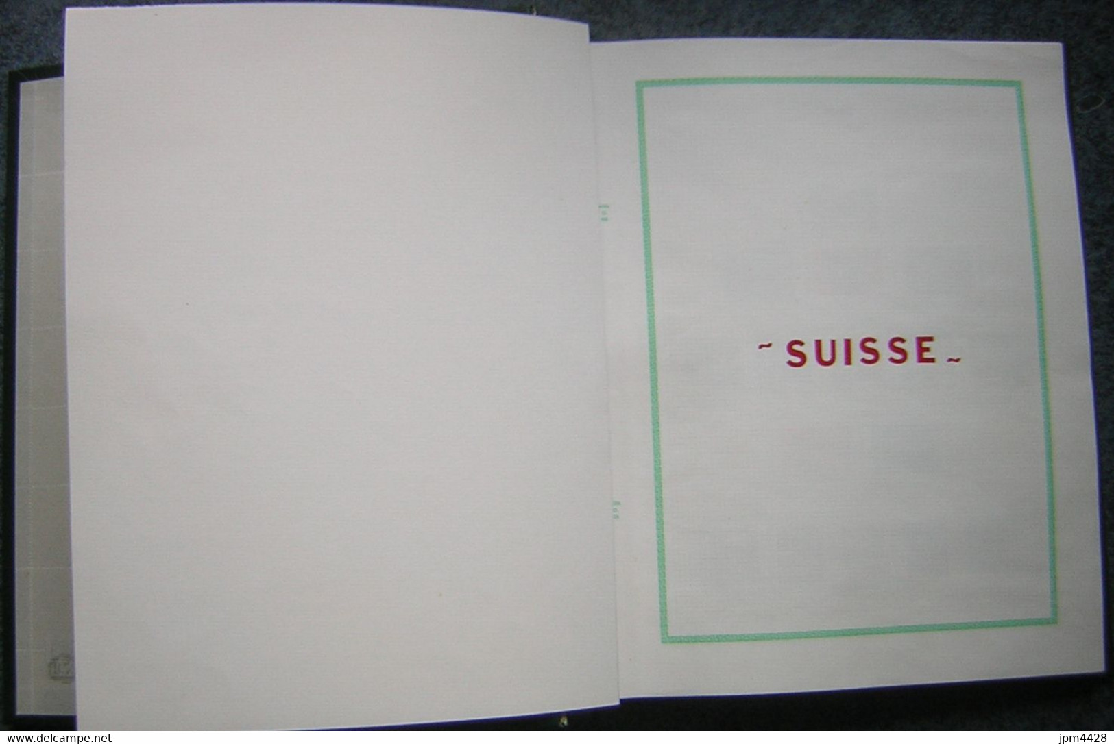 SUISSE - de 1957 à 1987 - complet de 1957 à 1986, en 1987 manque le n° 1273 - avec en plus, des blocs, cartes postales >