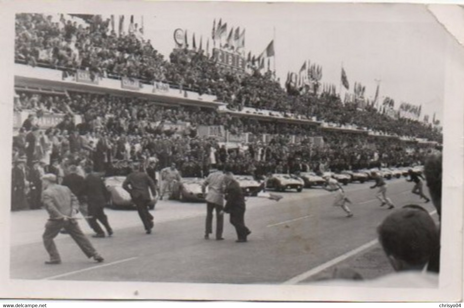 1V6 Sv   72 Carte Photo Course Automobile 24h Du Mans Le Départ En 1957 - Le Mans