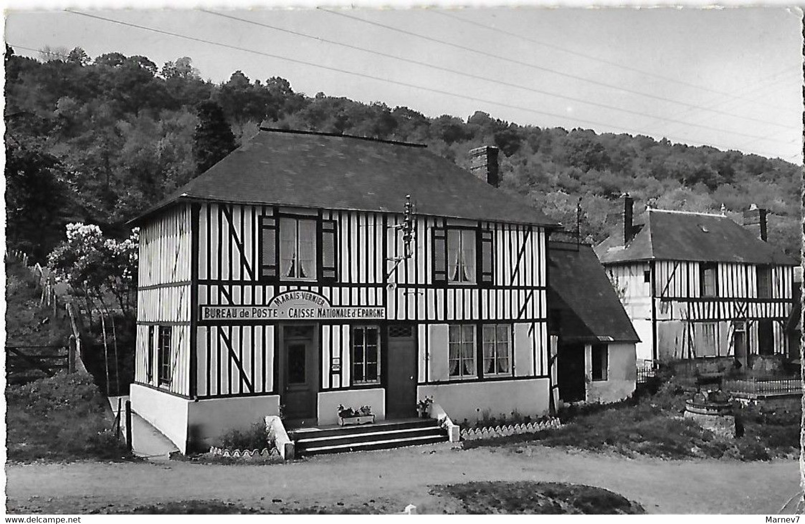 27 Eure - MARAIS VERNIER - Bureau De Poste - Postes - Caisse Nationale D' Epargne - Altri & Non Classificati