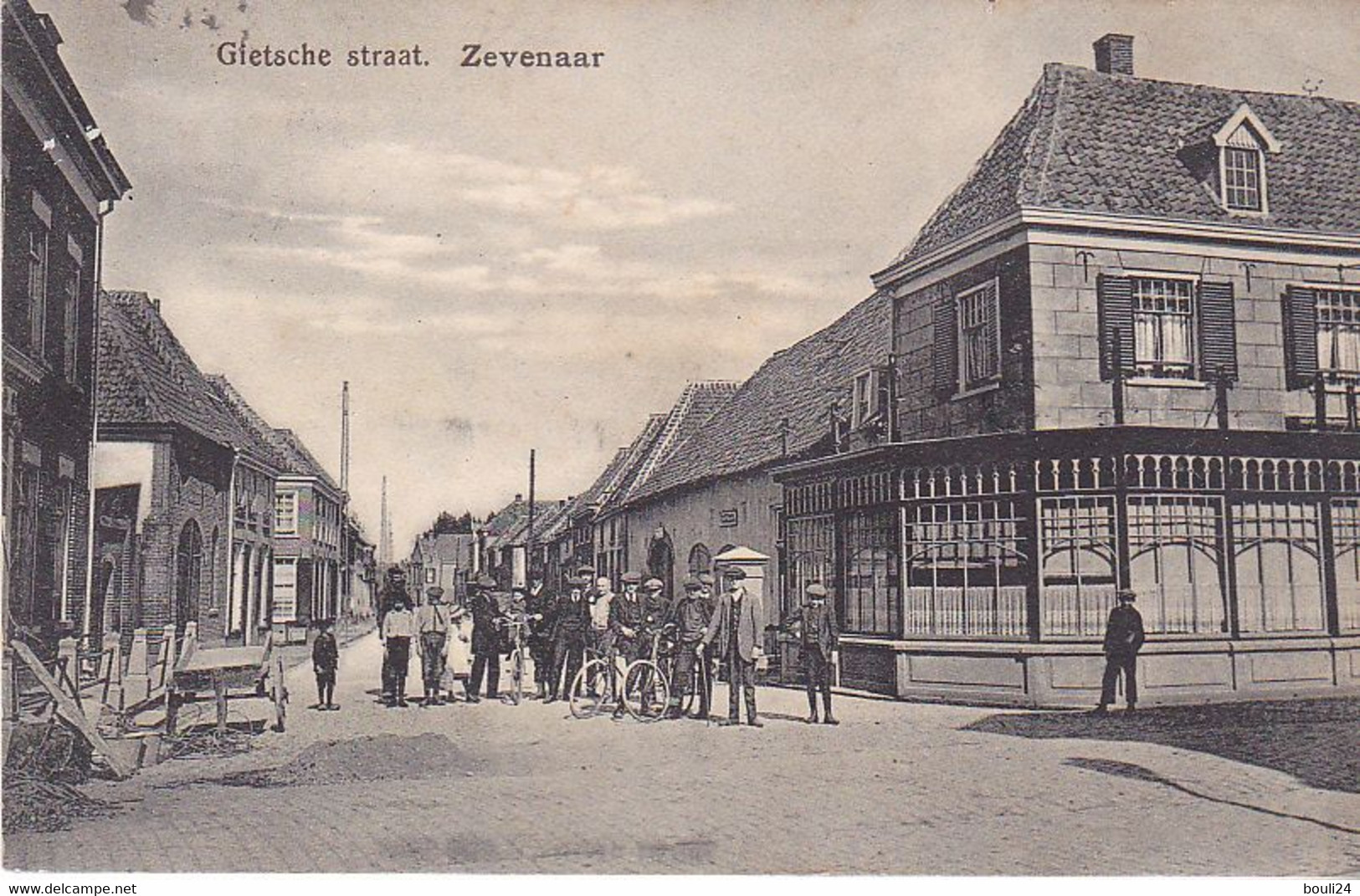 ZEVENAAR  AUX PAS BAS GIETSCHE STRAAT   CPA  CIRCULEE   RARE - Zevenaar