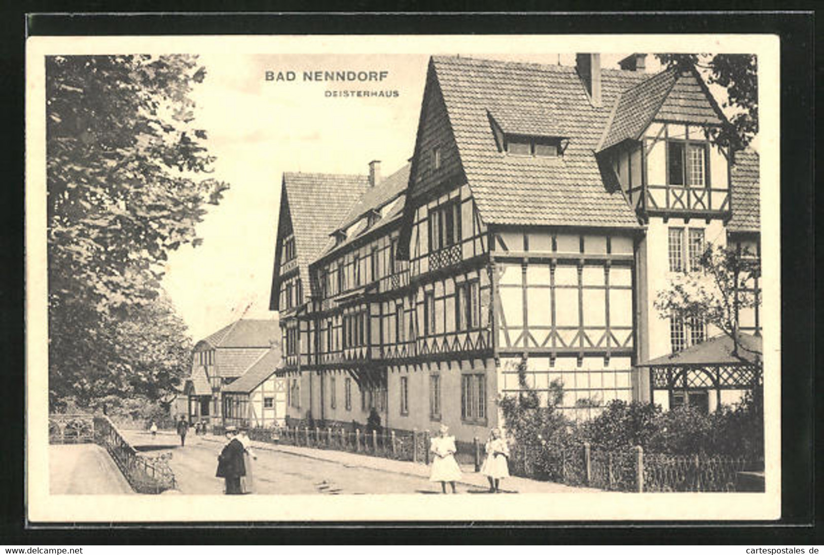 AK Bad Nenndorf, Deisterhaus, Strassenpartie Mit Aussenansicht - Bad Nenndorf