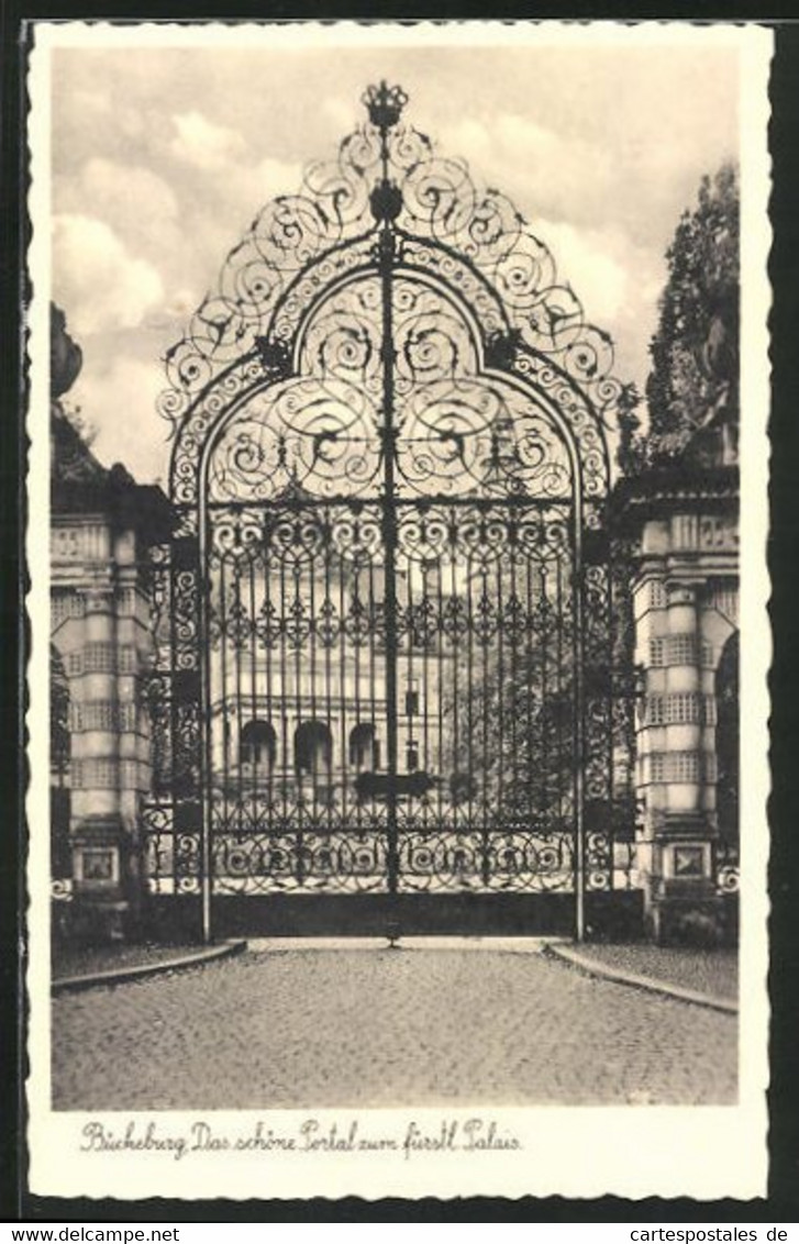 AK Bückeburg, Das Schöne Portal Zum Fürstl. Palais - Bueckeburg