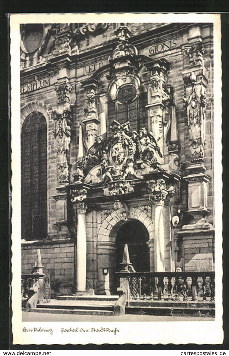 AK Bückeburg, Am Portal Der Marktkirche - Bueckeburg