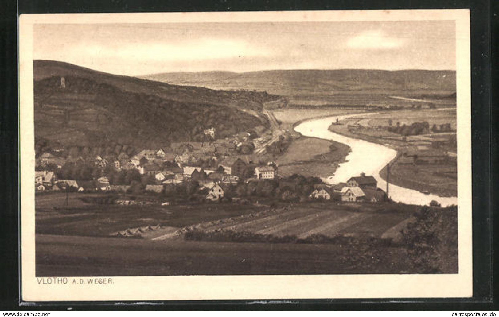 AK Vlotho A.d.Weser, Generalansicht Mit Dem Fluss Im Tal - Vlotho