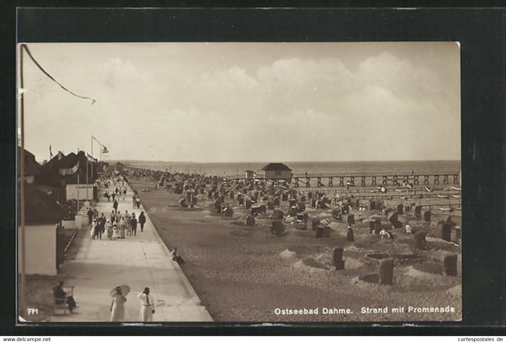 AK Dahme /Ostsee, Strand Mit Promenade - Dahme