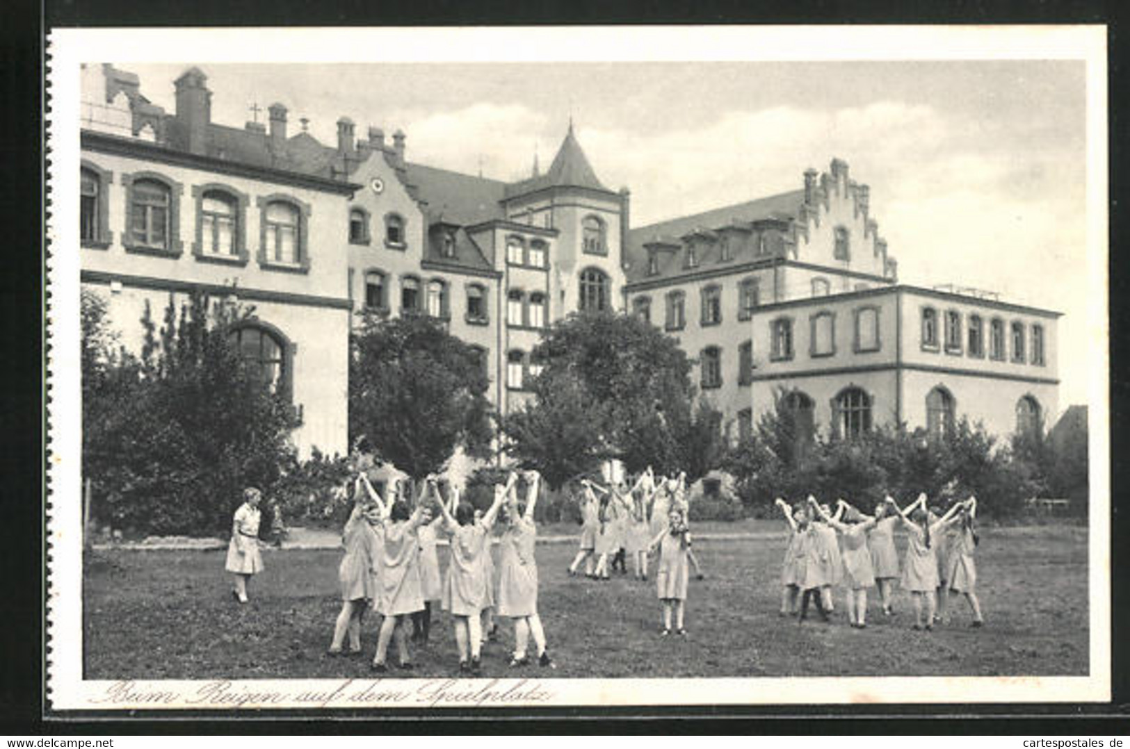 AK Neuendettelsau, Mädchenlyzeum Und Höhere Mädchenschule Der Diakonissenanstalt, Beim Reigen Auf Dem Spielplatz - Neuendettelsau