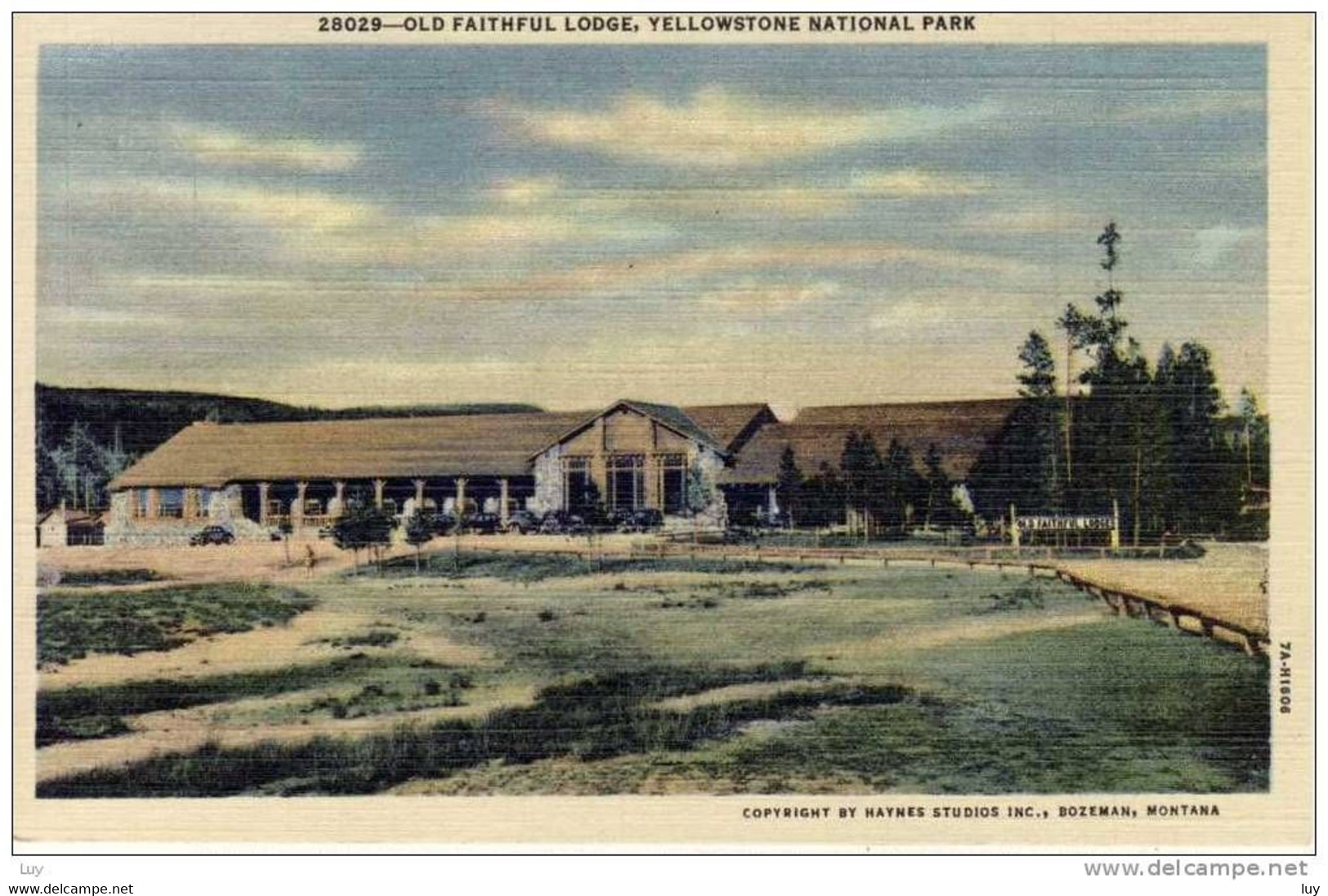 YELLOWSTONE National Park - Old Faithful Lodge,  Old Linen PC 30 - 40s - Yellowstone
