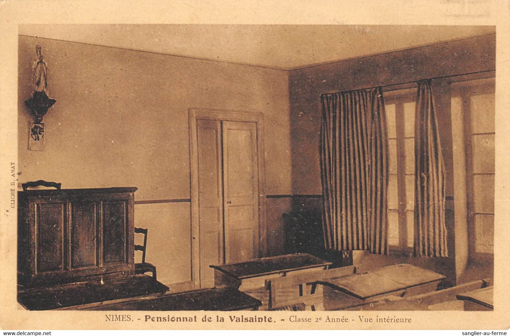 CPA 30 NIMES PENSIONNAT DE LA VALSAINTE CLASSE DE 2e ANNEE VUE INTERIEURE (cliché Rare - Nîmes