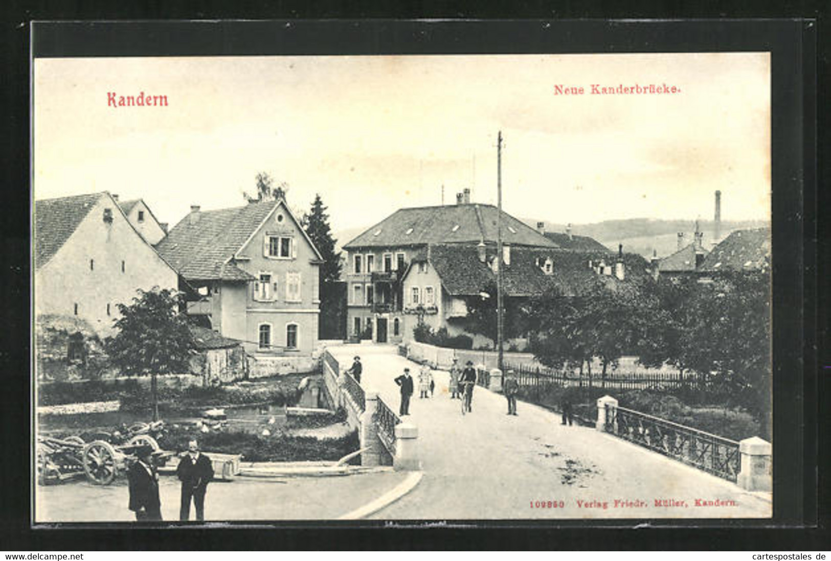 AK Kandern, Passanten Auf Der Neuen Kanderbrücke - Kandern