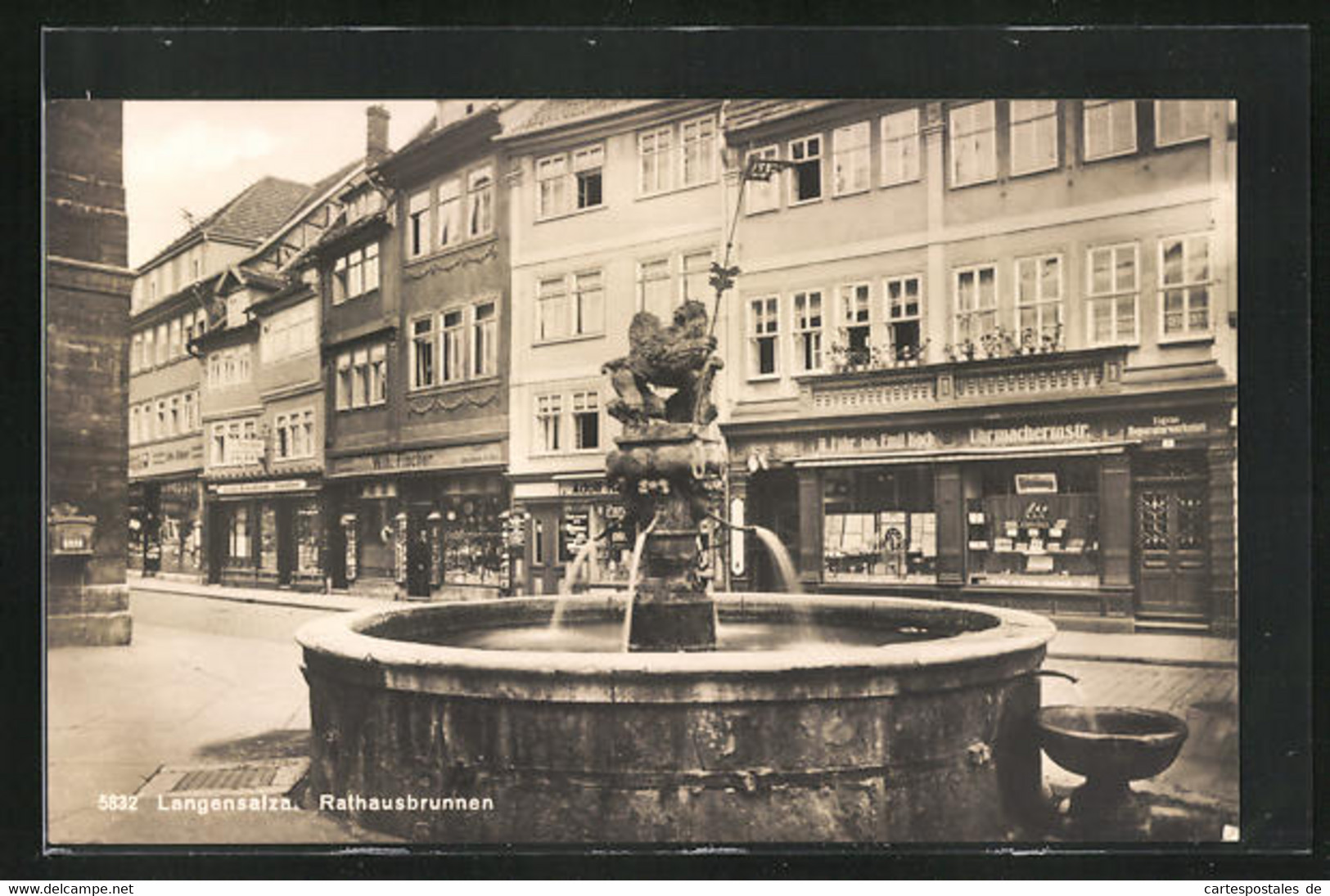 AK Langensalza, Strassenpartie Mit Geschäften Und Rathausbrunnen - Bad Langensalza