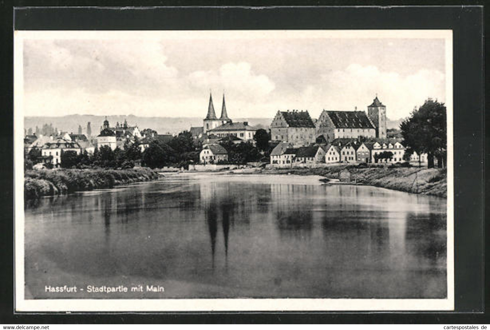AK Hassfurt / Main, Blick Vom Fluss Zum Ort - Hassfurt