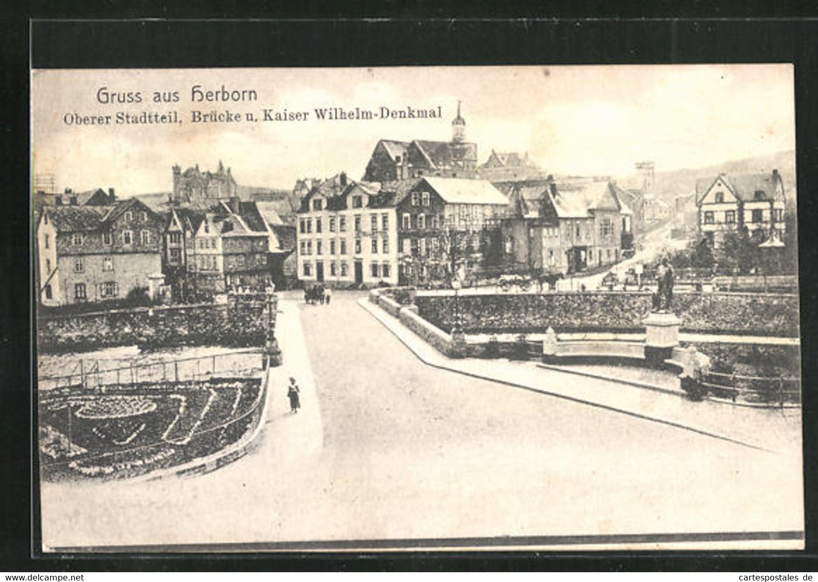 AK Herborn, Oberer Stadtteil Mit Brücke Und Kaiser Wilhelm-Denkmal - Herborn