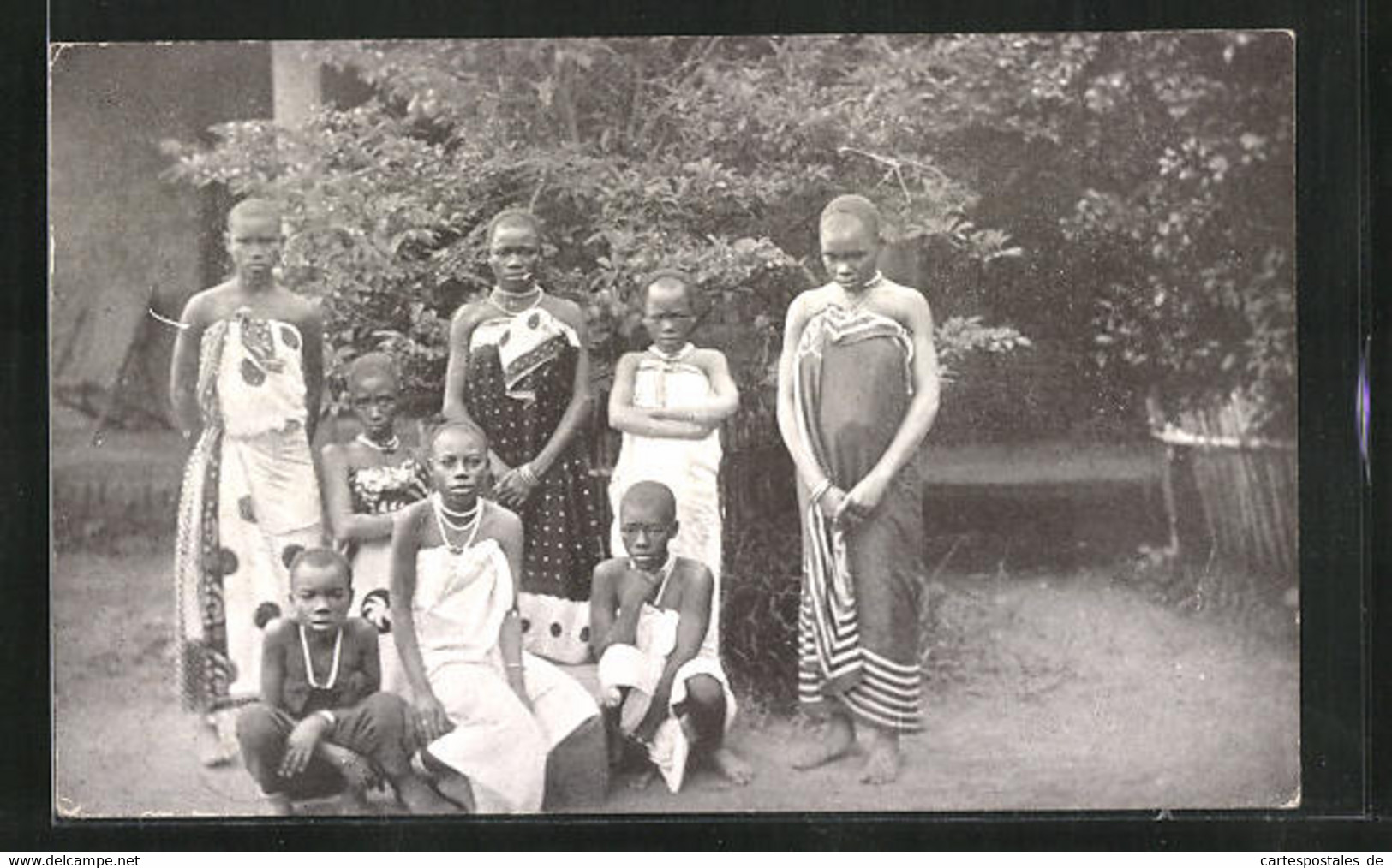 CPA Afrika, Women And Girls Of Kota Kota Dressed In The Chilundu - Unclassified