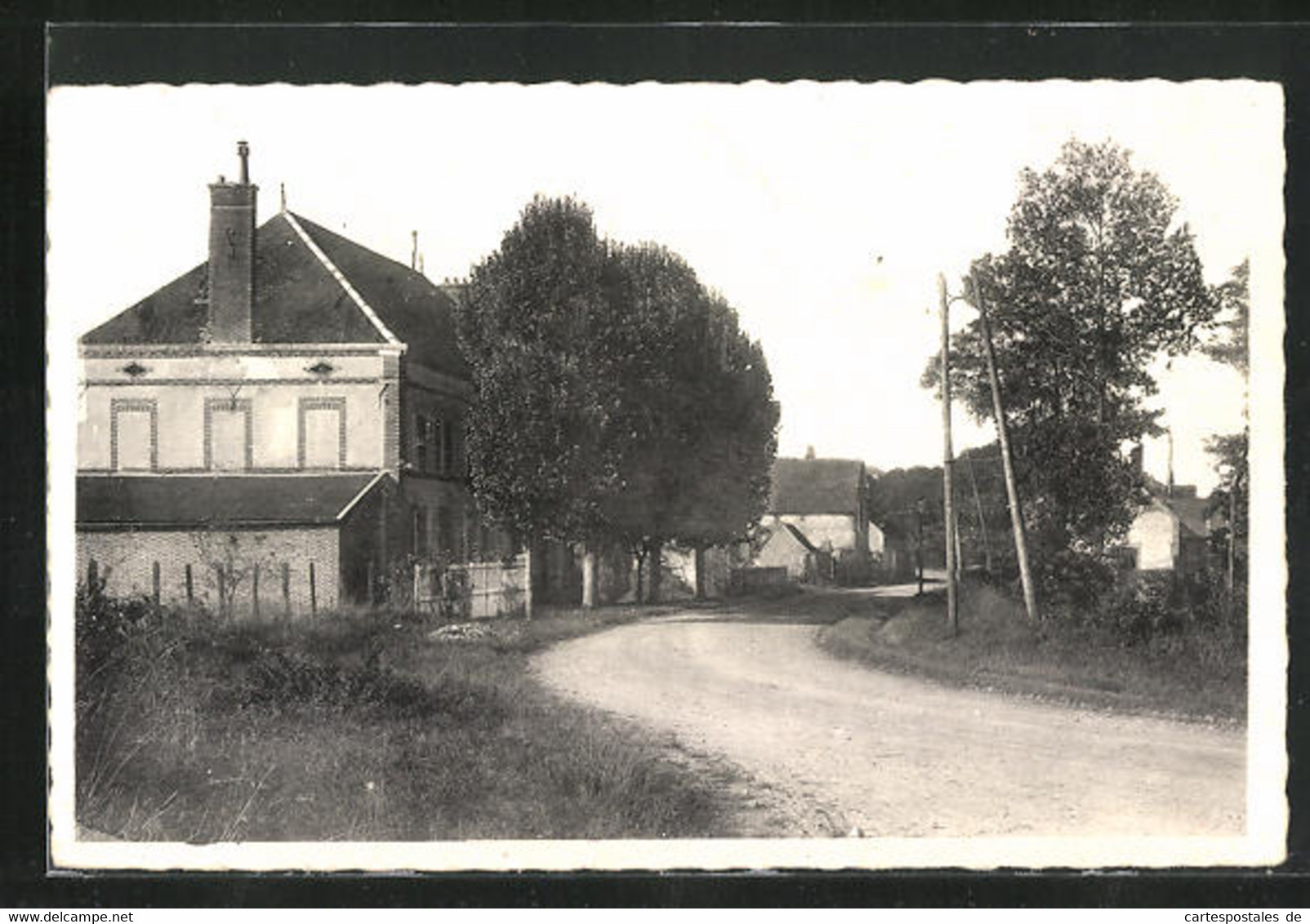 CPA Cerisiers, Entrée Du Pays, Route De Genève - Cerisiers