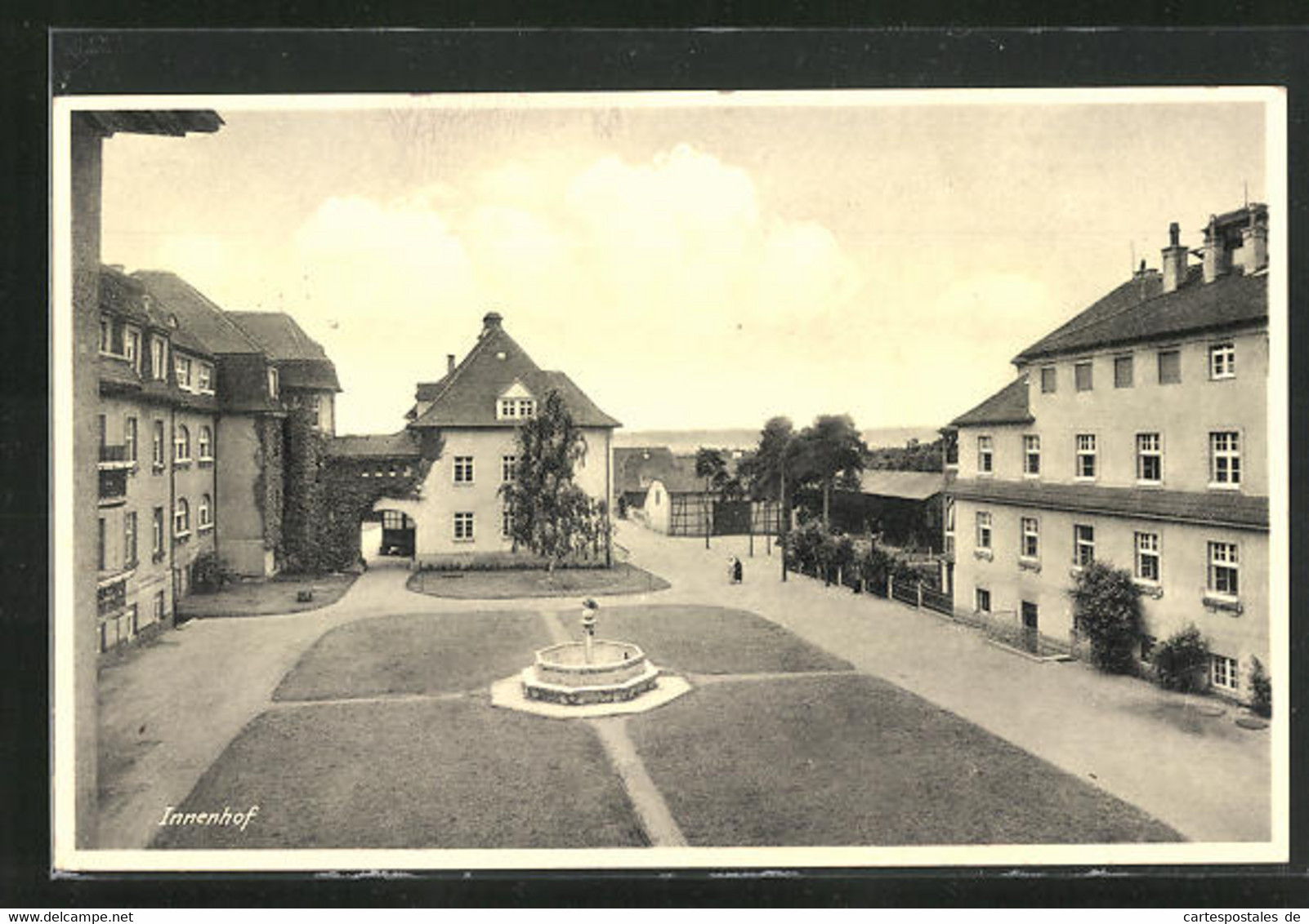 AK Coswig, Wettinstift, Innenhof Mit Brunnen - Coswig