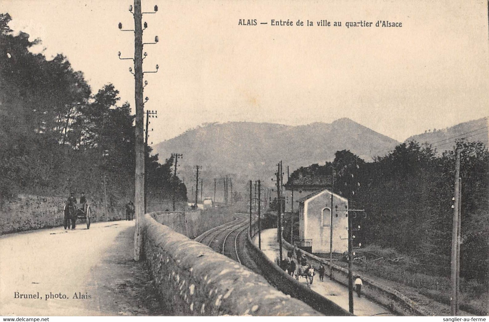 CPA 30 ALAIS ENTREE DE LA VILLE AU QUARTIER D'ALSACE (cliché Rare - Alès