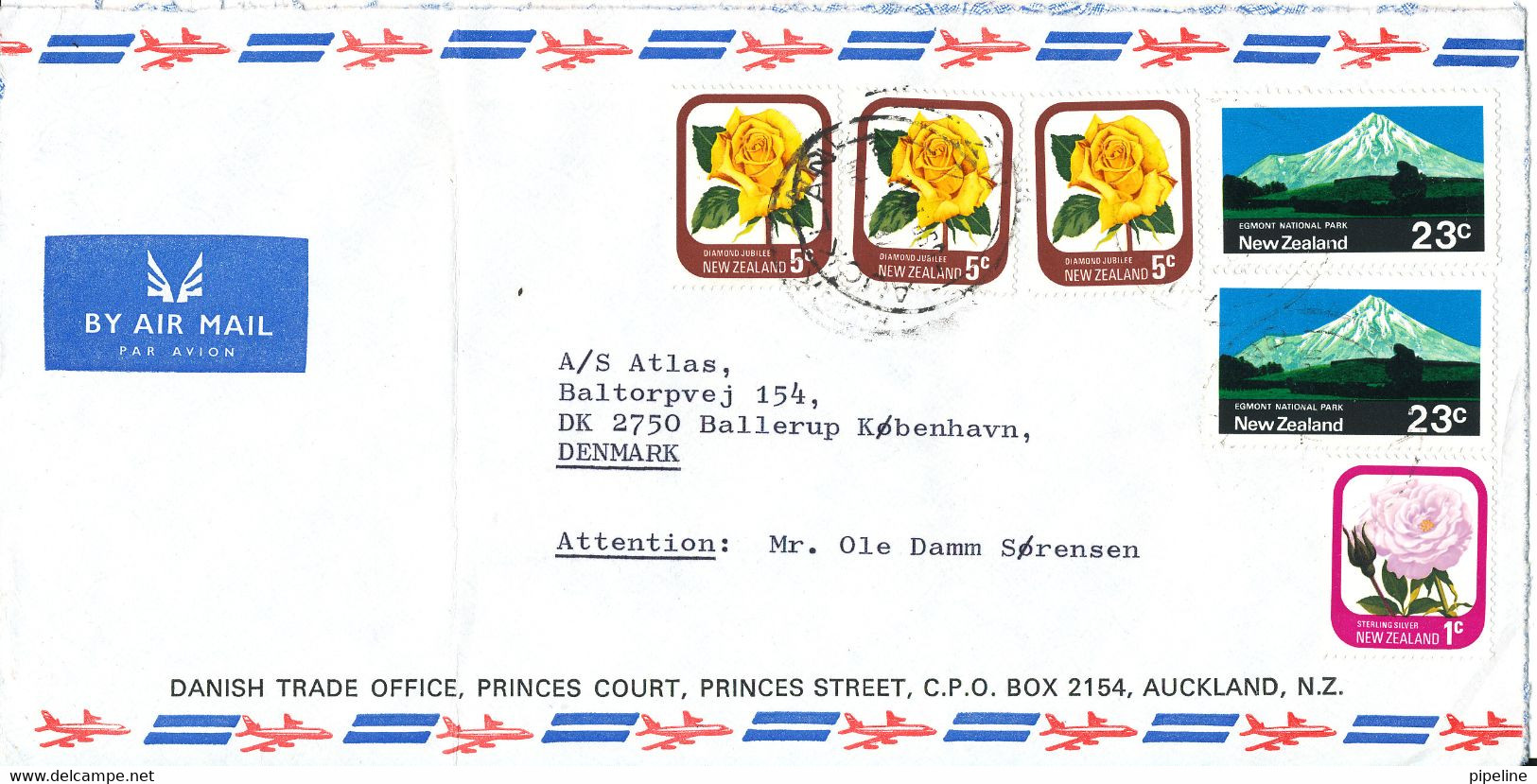 New Zealand Air Mail Cover Sent To Denmark 1978  (the Cover Is Bended In The Left Side) - Corréo Aéreo