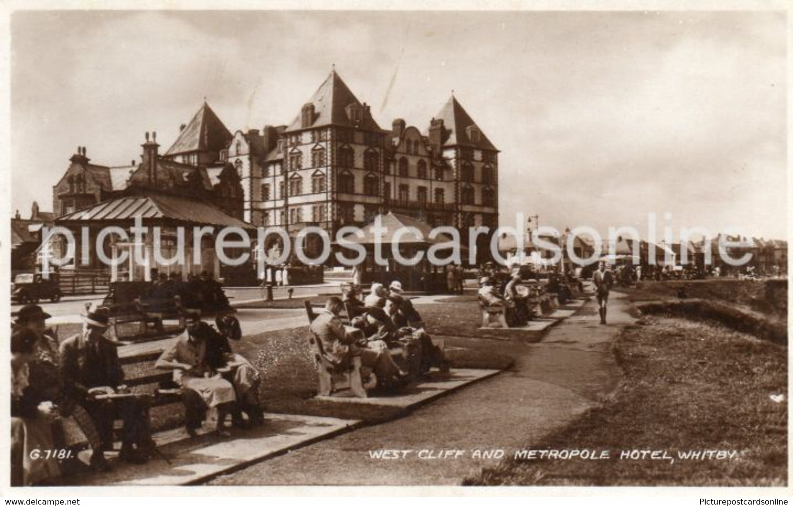 WHITBY WEST CLIFF AND METROPOLE HOTEL OLD R/P POSTCARD YORKSHIRE - Whitby